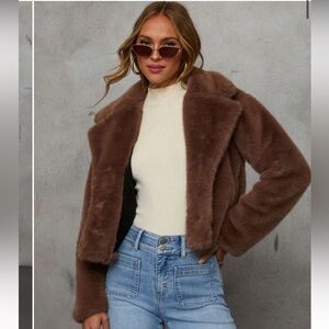 NWOT Vici Snuggle Season Faux Coat in Taupe - Size M